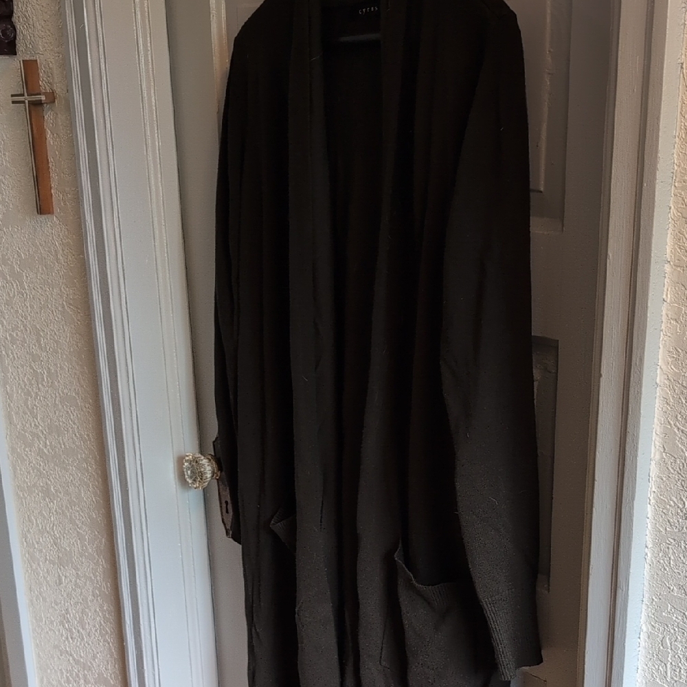 $5 for $25: Cyrus Women's Dark Green Long Cardigan Sweater - Picture 3 of 4